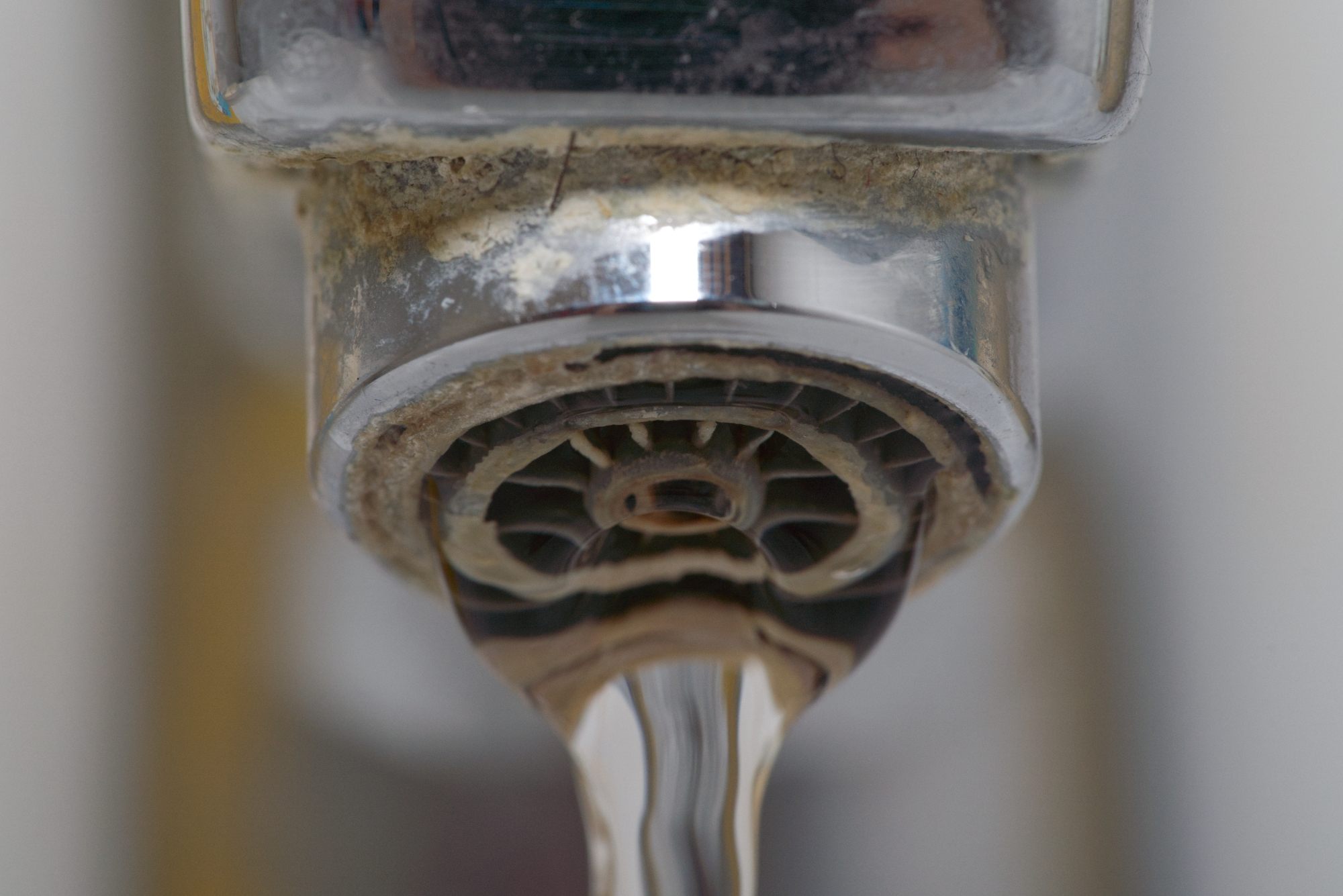 Trdota vode – osnovna analiza je lahko povsem brezplačna